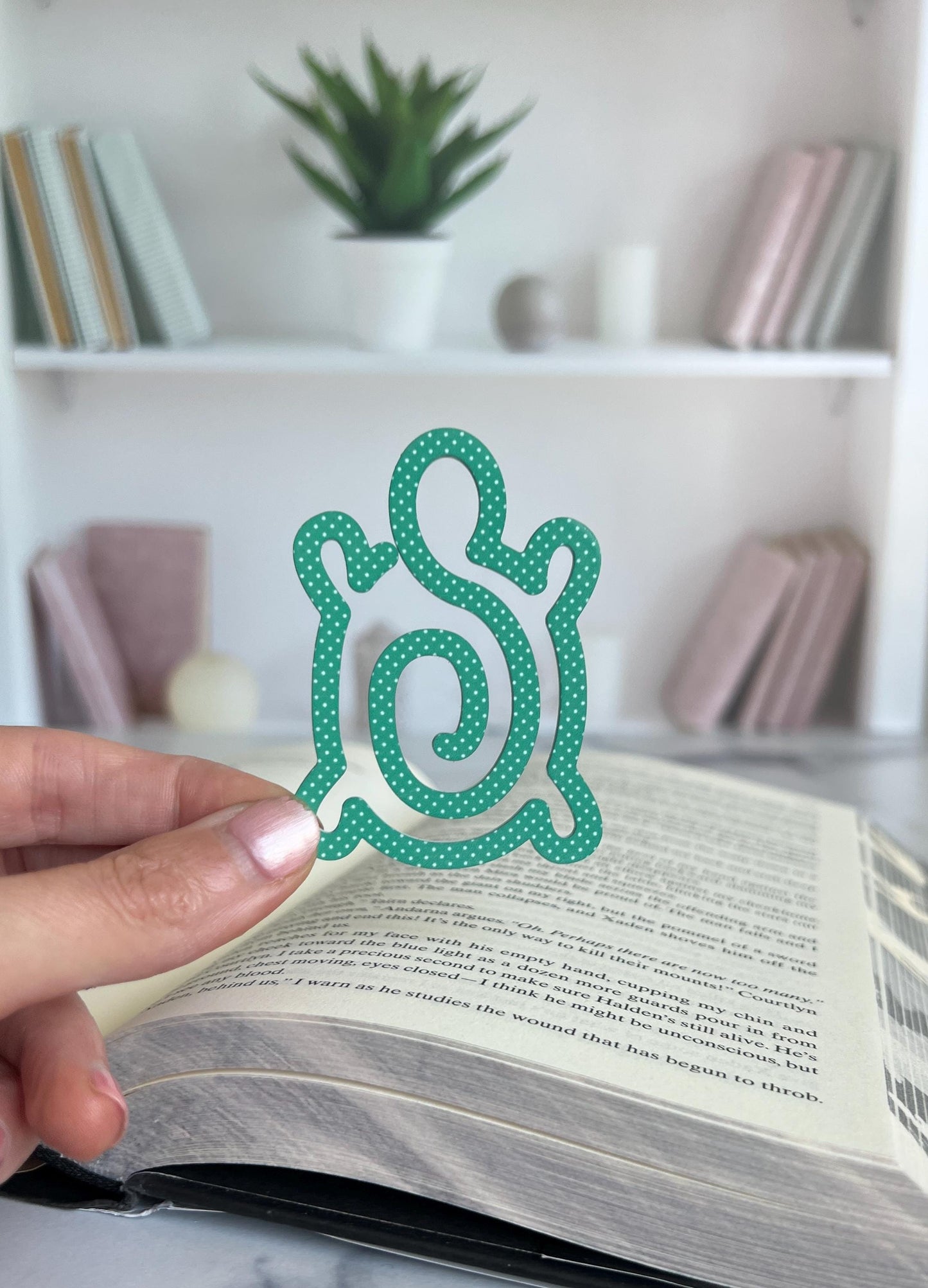 Sea Turtle Acrylic Bookmark, Book Lover Gift, Booktok, Bookish Present, Book Club, Gift for Readers, Ocean Life Inspired