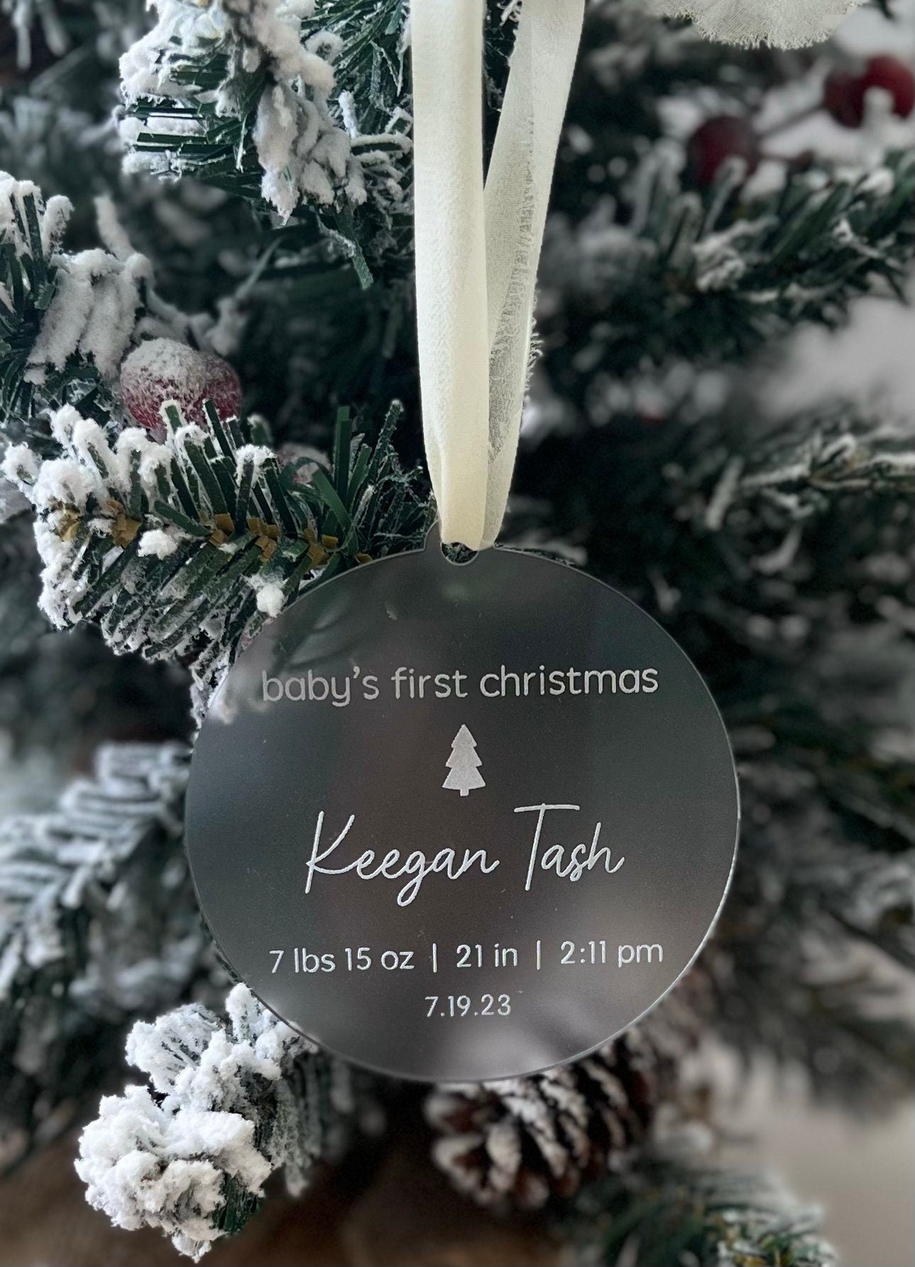 Personalized Baby's First Christmas Ornament, Custom Newborn Keepsake, Christmas 2023, Baby Gift, New Baby Present