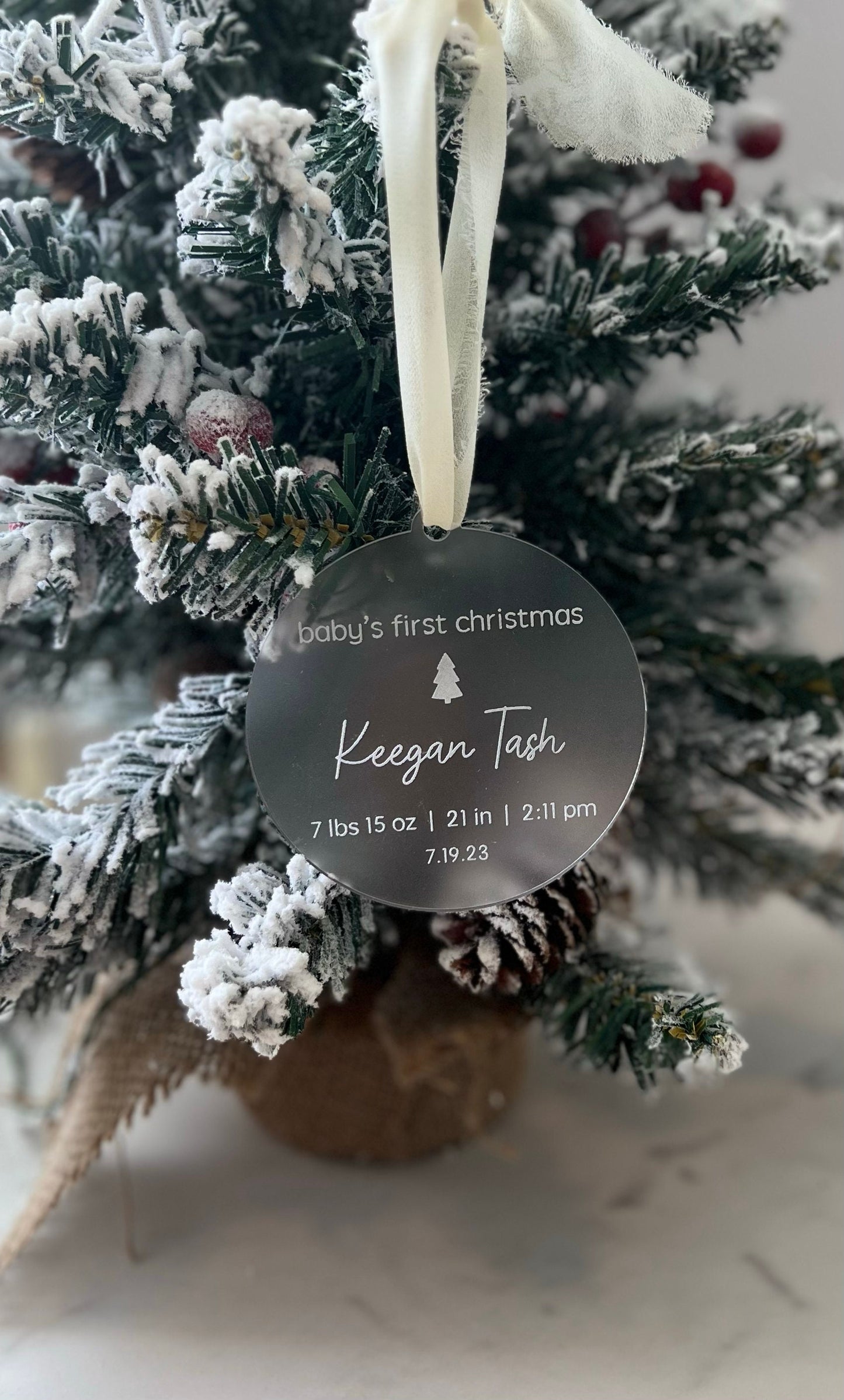 Personalized Baby's First Christmas Ornament, Custom Newborn Keepsake, Christmas 2023, Baby Gift, New Baby Present