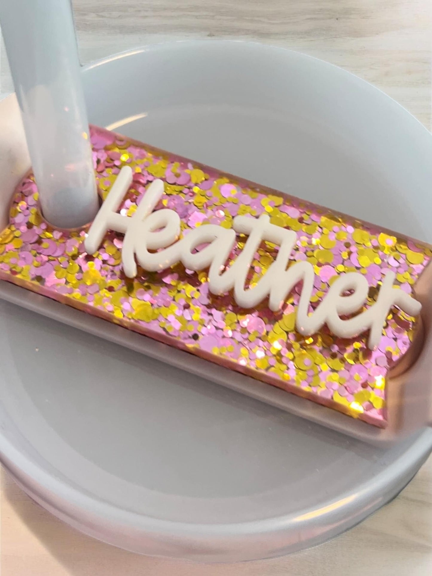 Personalized Name Plate Tumbler Tag, Custom Glitter Name Topper, 20oz 30oz 40oz, Acrylic Name Tag for Tumbler Lid, Gift for Her