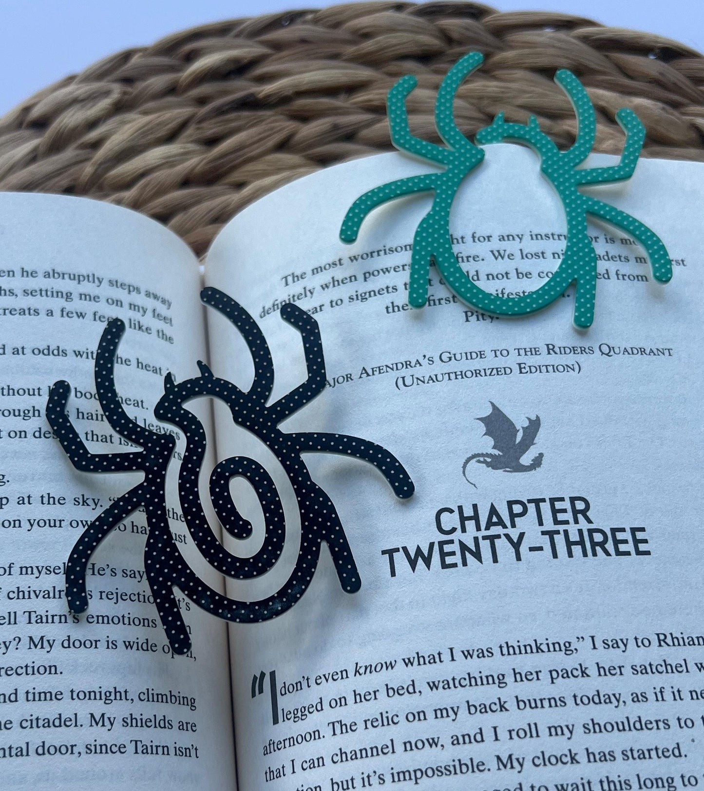 Spider Bookmark, Book Lover Gift, Gift for Reader, Book Club Present, Acrylic Bookmark, Paper Clip, Halloween Spooky Season Gift