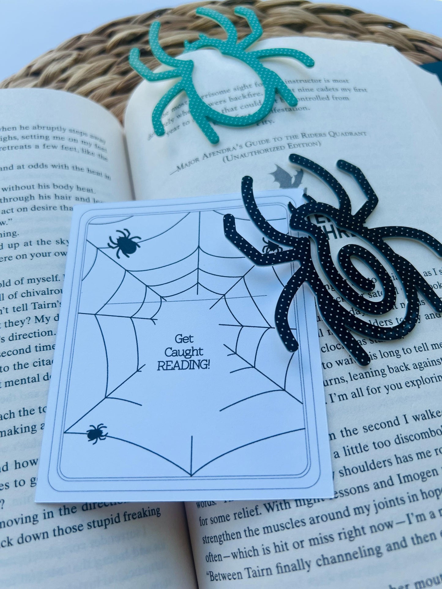 Spider Bookmark, Book Lover Gift, Gift for Reader, Book Club Present, Acrylic Bookmark, Paper Clip, Halloween Spooky Season Gift