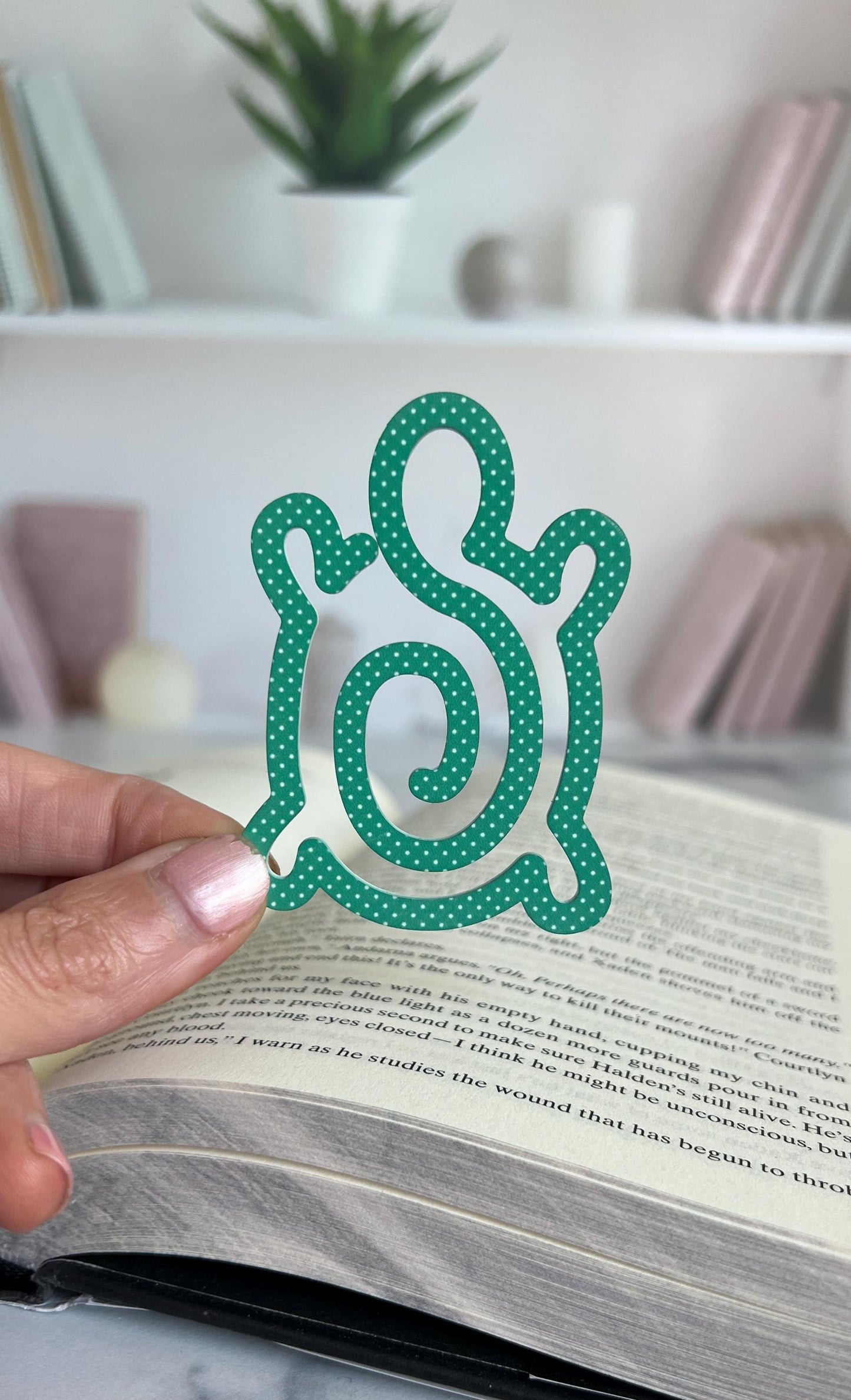 Sea Turtle Acrylic Bookmark, Book Lover Gift, Booktok, Bookish Present, Book Club, Gift for Readers, Ocean Life Inspired