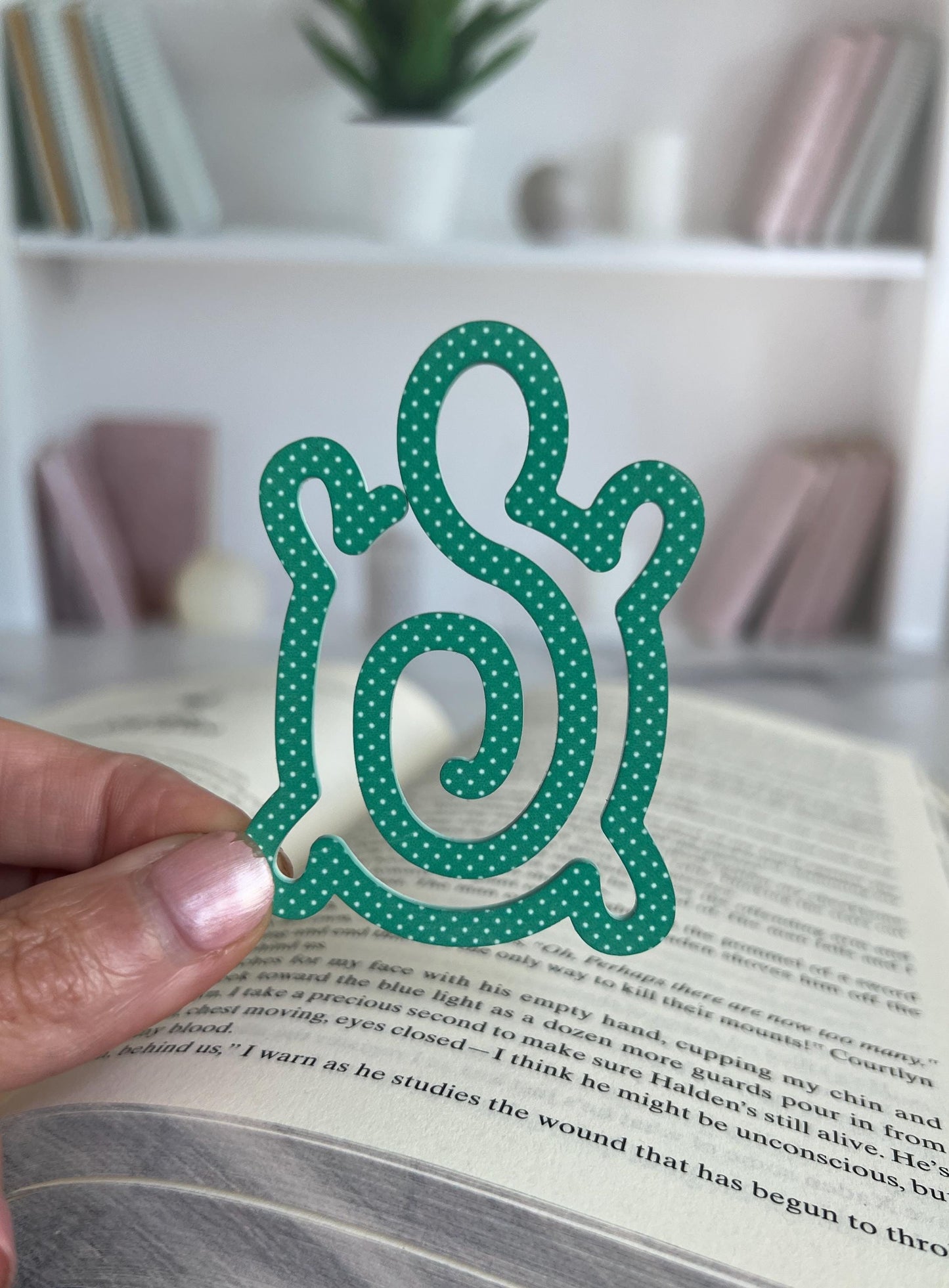 Sea Turtle Acrylic Bookmark, Book Lover Gift, Booktok, Bookish Present, Book Club, Gift for Readers, Ocean Life Inspired