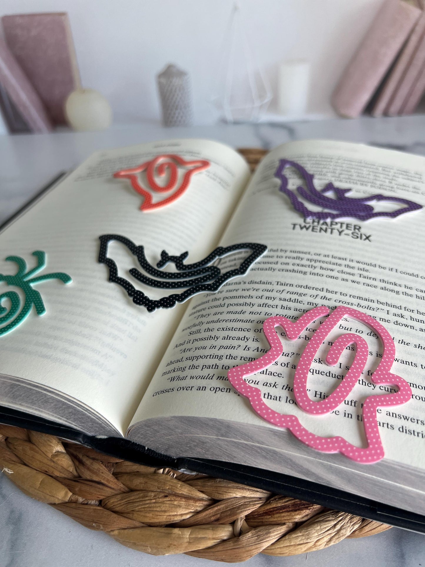 Bat Bookmark, Book Lover Gift, Gift for Reader, Book Club Present, Acrylic Bookmark, Paper Clip, Halloween Spooky Season Gift