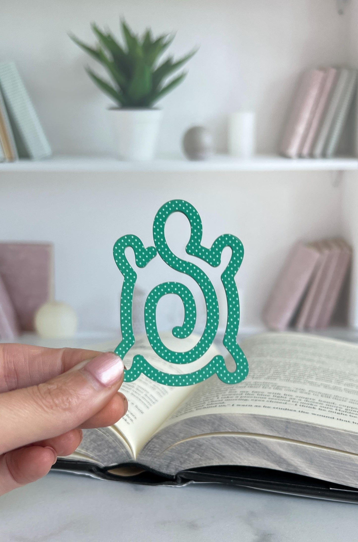 Sea Turtle Acrylic Bookmark, Book Lover Gift, Booktok, Bookish Present, Book Club, Gift for Readers, Ocean Life Inspired
