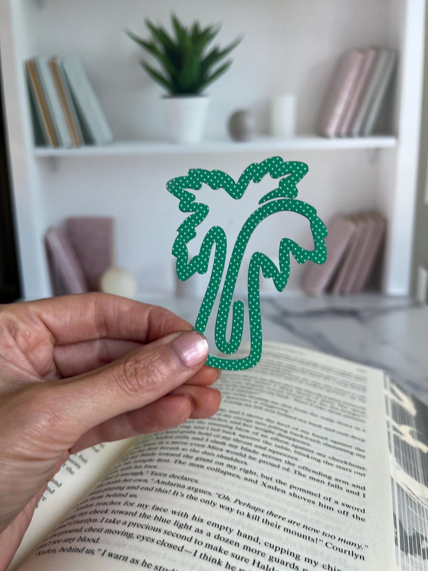 Palm Tree Bookmark, Tropical Acrylic Book Mark,  Book Lover Gift, Booktok, Bookish Present, Book Club, Gift for Readers, Cute Island Gift
