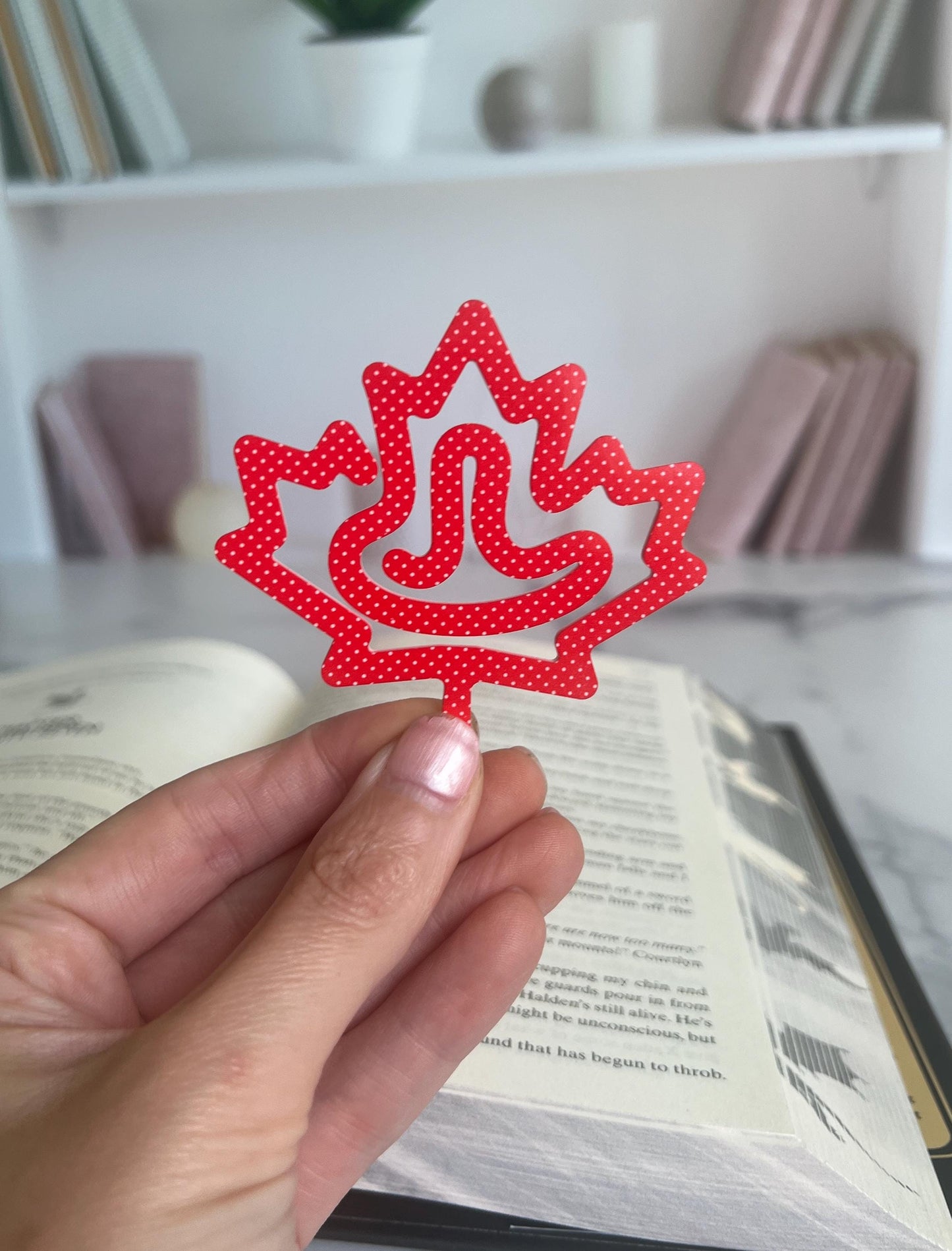 Canadian Red Maple Leaf Acrylic Bookmark, Canada Day, Gift for Readers, Book Club Present, Book Lover, Canada Travel Souvenir